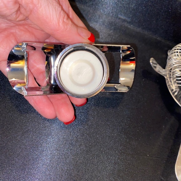 4 Bar Tools: strainer, pourer, aerator, stopper - Picture 9 of 14